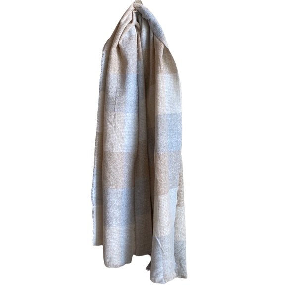 Old Navy Accessories - NWT Old Navy Checker Print One Size Cream & Brown Scarf